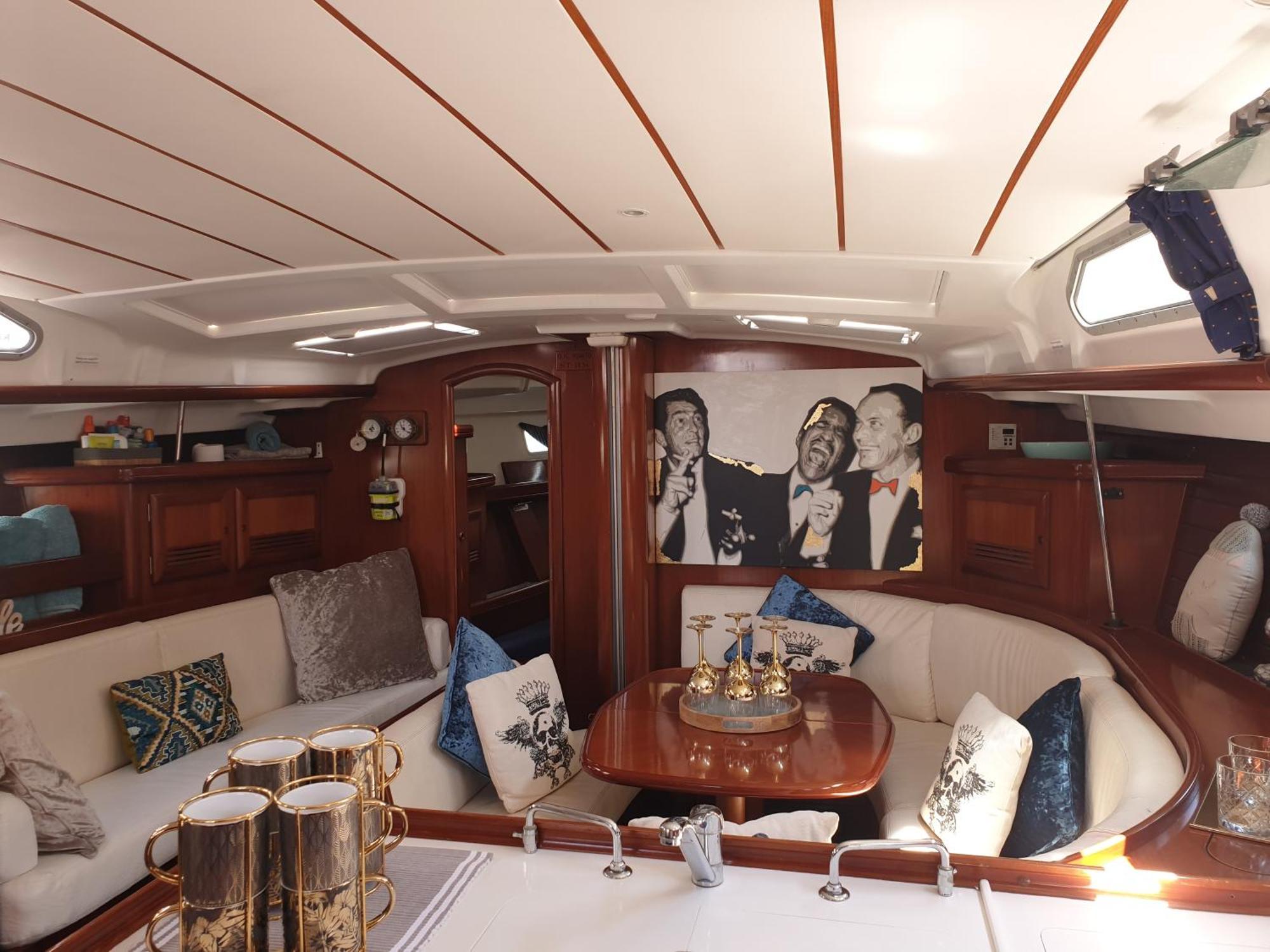 Luxury Yacht Stay "White Dove" Sleeps 6 Гібралтар Номер фото